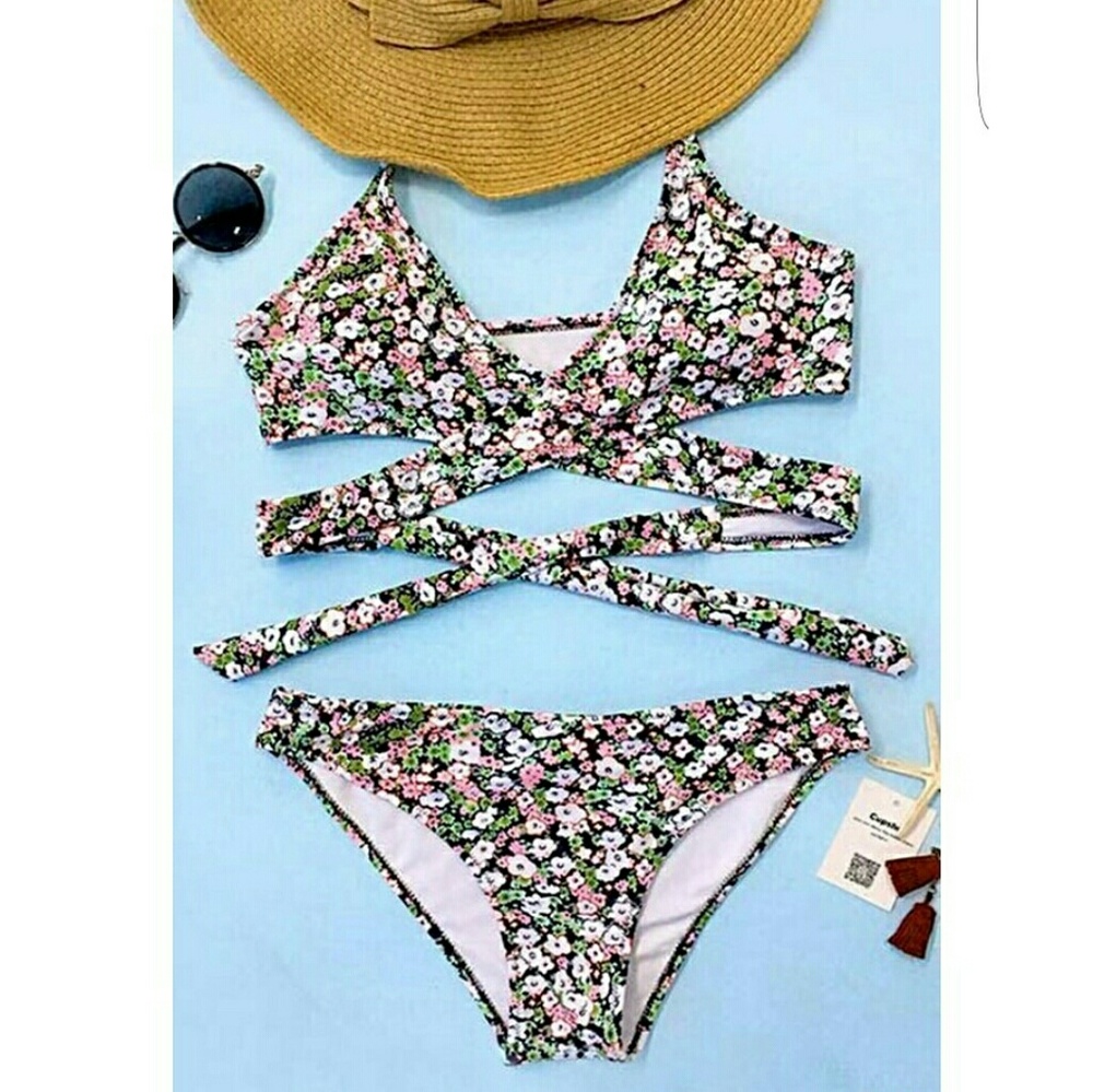 Cupshe Bikini Size Small