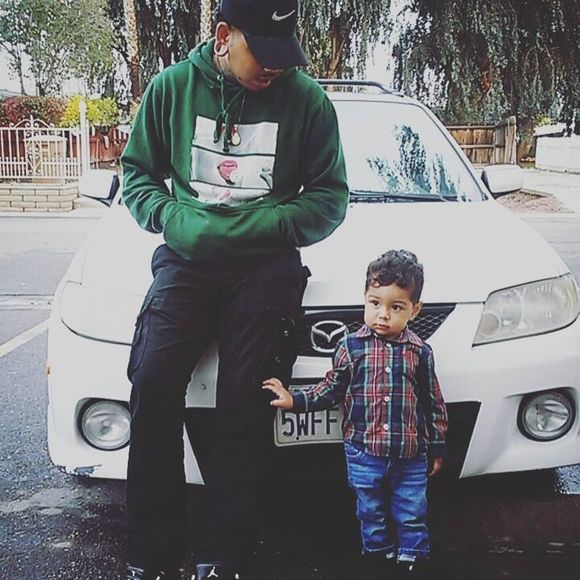 Meet your Posher, Sonny - Picture 1 of 1