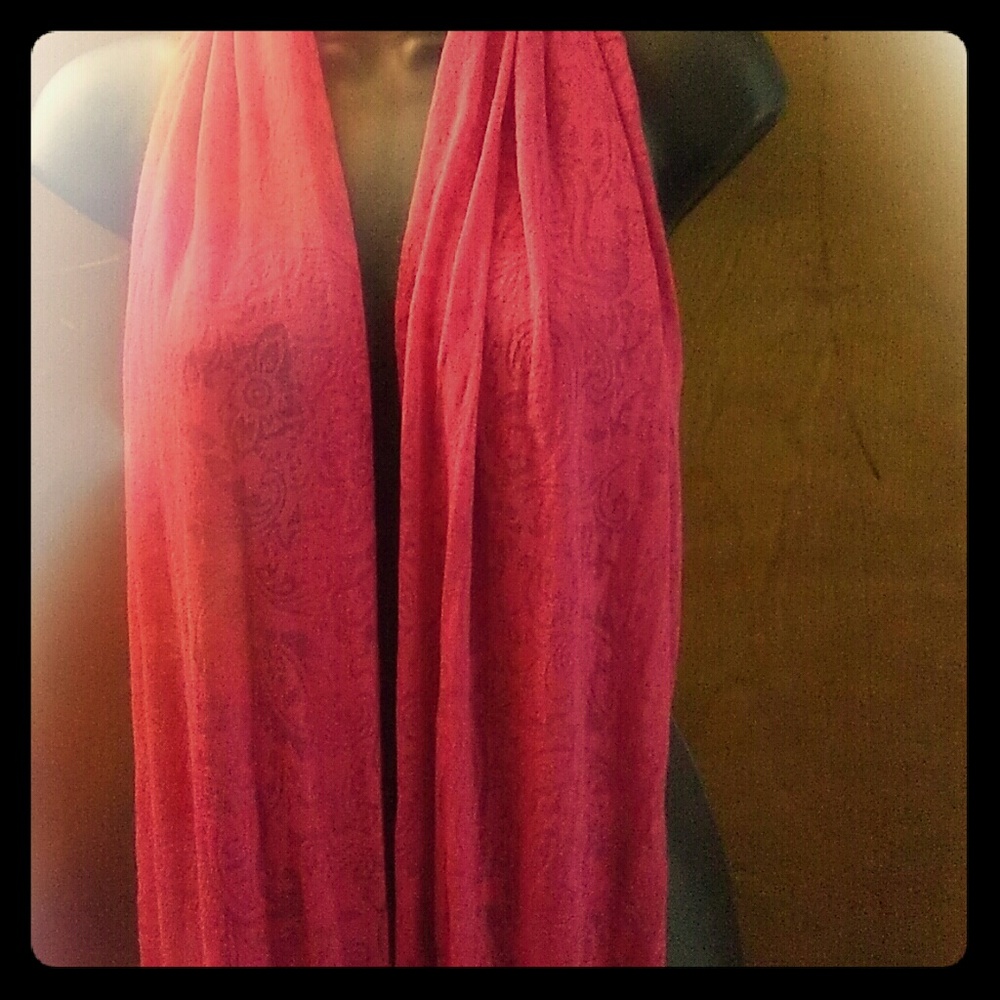 Fuchsia scarf