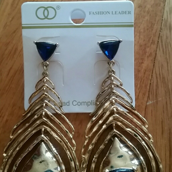 SOLD LEADER JEWELRY EARRINGS PROM - Picture 7 of 8