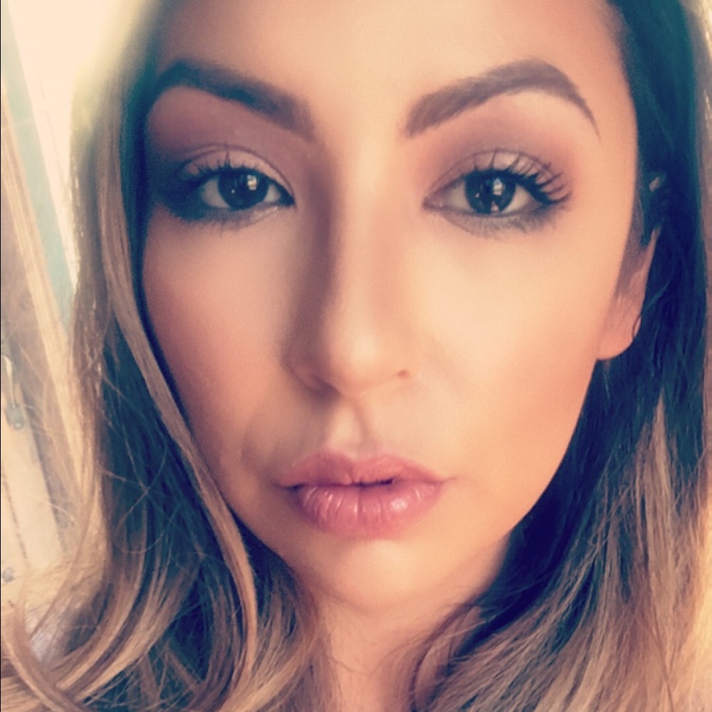 Meet your Posher, Joanna