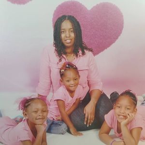 Meet your Posher, Joy