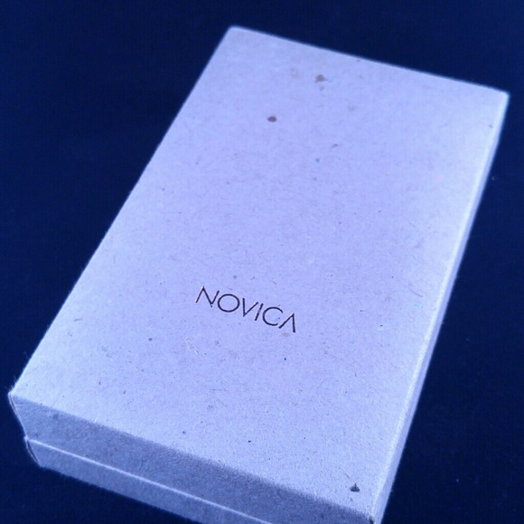 Large Novica Record Earings - Picture 3 of 4