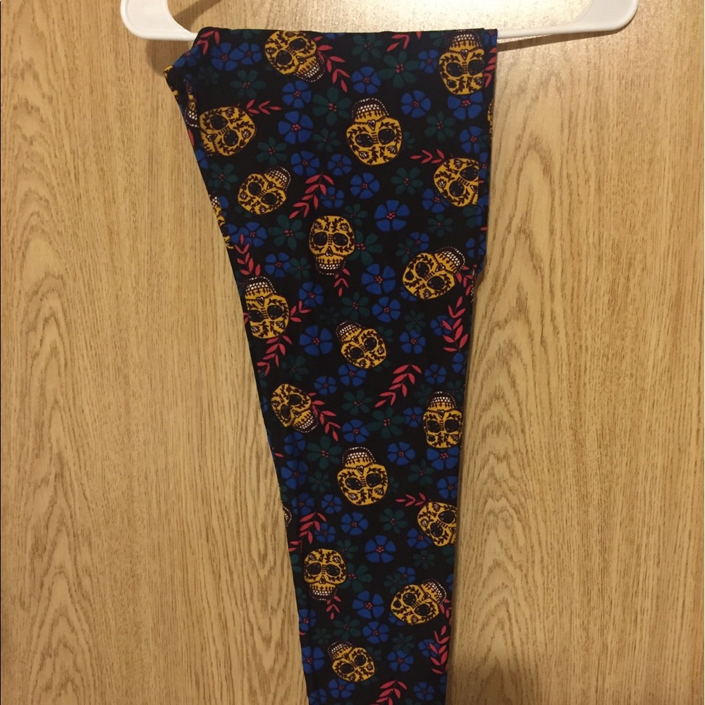Unicorn Lularoe skull leggings 🦄🦄🦄