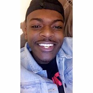 Meet your Posher, Aaron