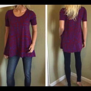 LuLaRoe perfect top- never worn