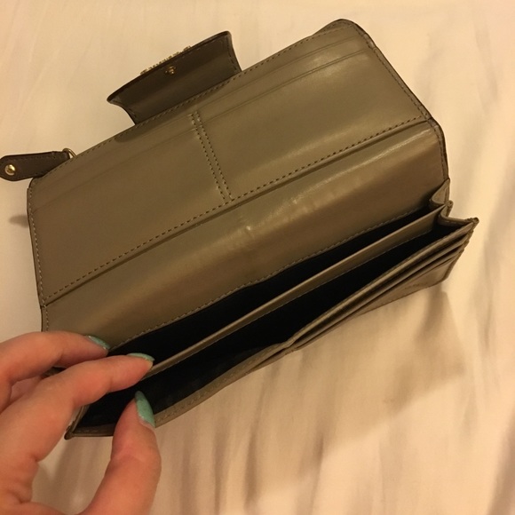 Coach bronze trifold leather wallet - Picture 5 of 6