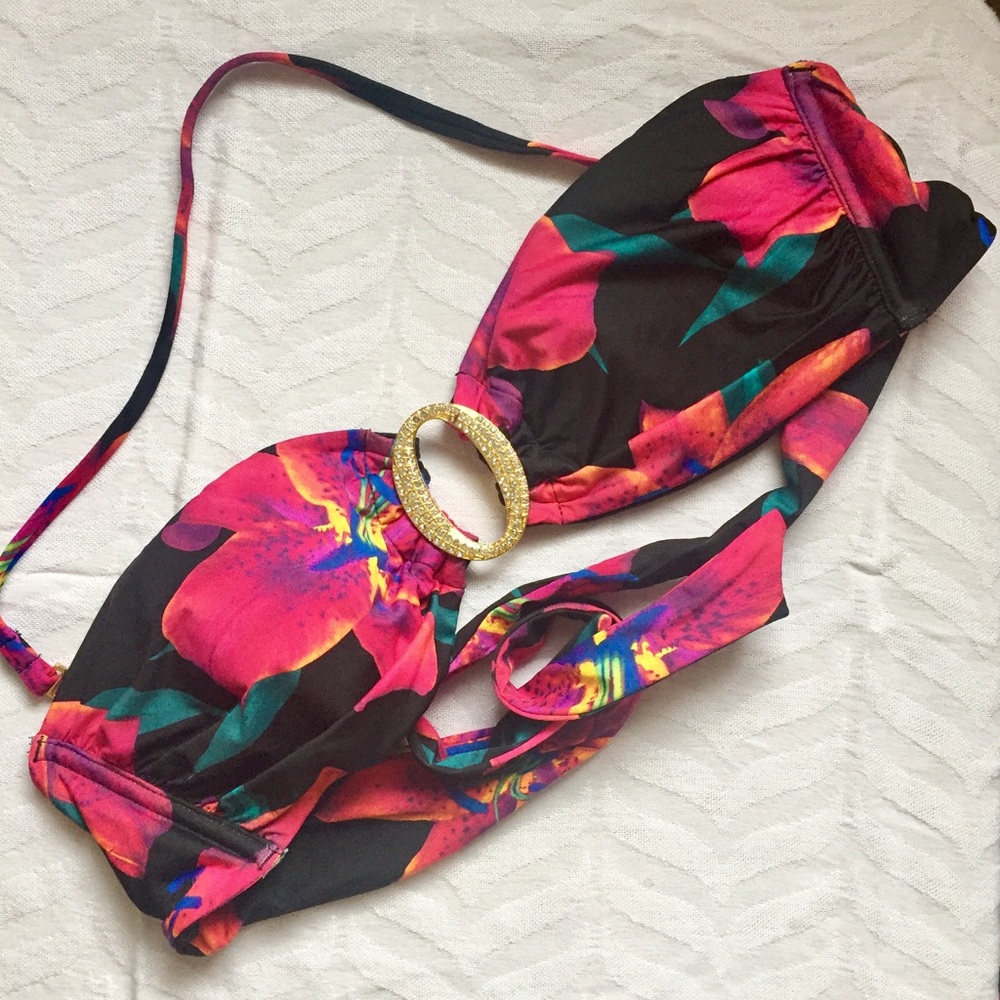 VS bikini top