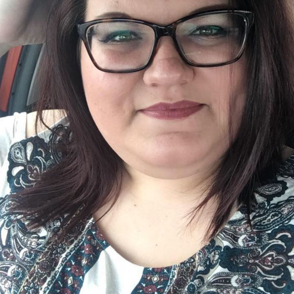 Meet your Posher, Carly