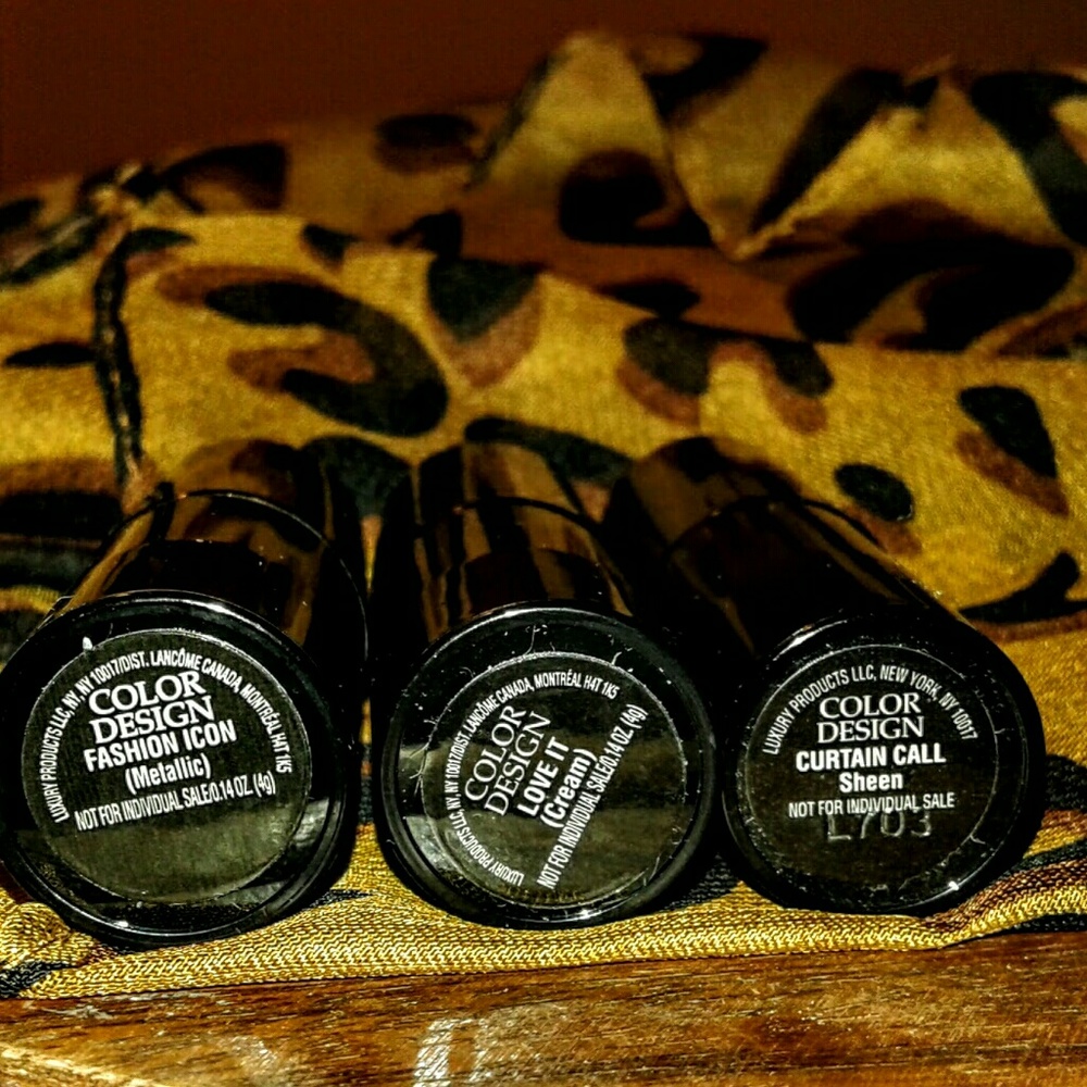 @Jennarti EXTRA PHOTOS OF LIPSTICK