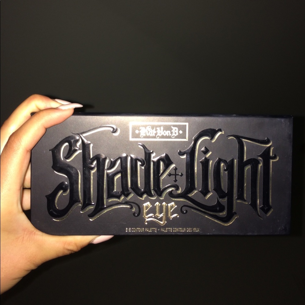 Kat Von D Shade + Light Eyeshadow Palette