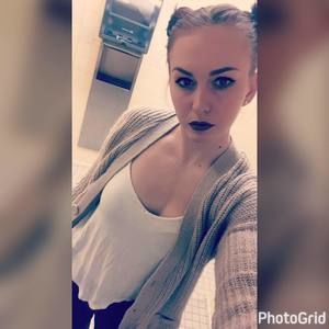 Meet your Posher, Brenna