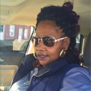 Meet your Posher, Kecia