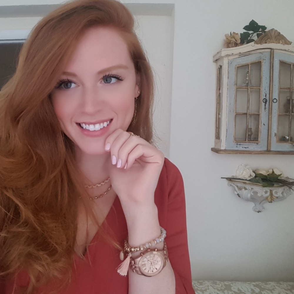 Meet your Posher, Katelyn