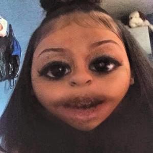 Meet your Posher, Maribel