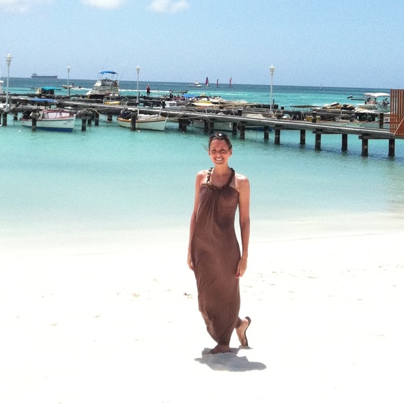 Meet your Posher, Jessica - Picture 2 of 5