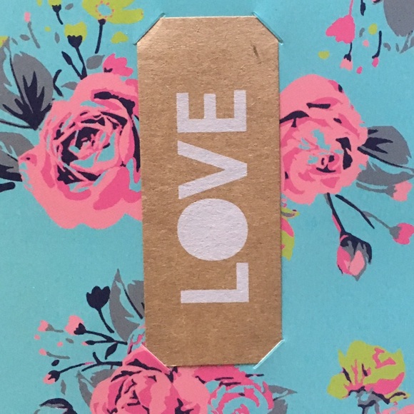 Meet your Posher, Jessica - Picture 5 of 5