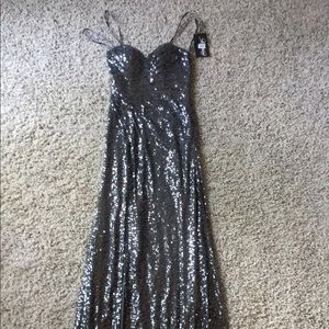 La Femme prom special occasion dress nvr worn BNWT