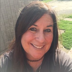 Meet your Posher, Traci