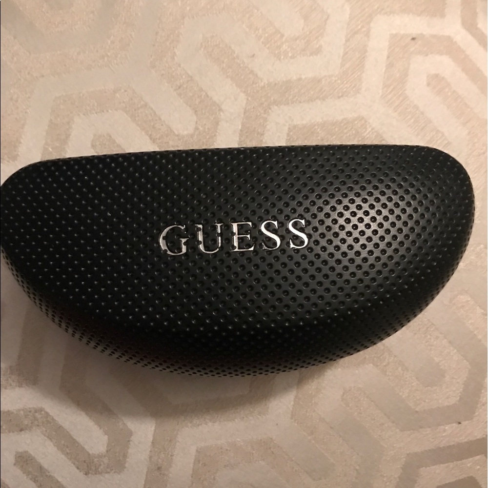 Sunglasse CASE w/matching Cloth