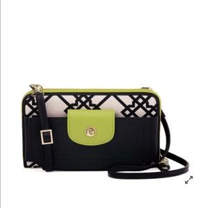 Spartina 449 Multi phone Wallet in Seven Oaks