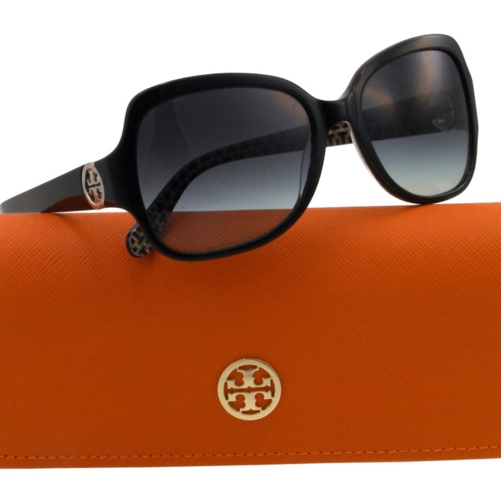 Tory Burch sunglasses 
Women's 0TY7059