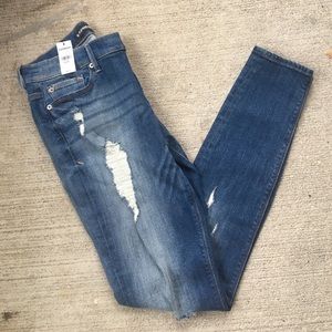 Brand new never worn express jeans size 8L