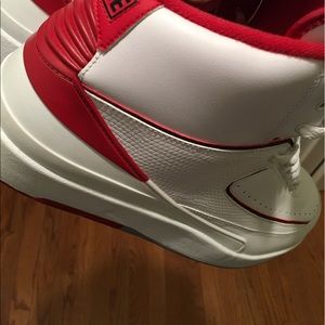 Jordan Retro 2 red/white