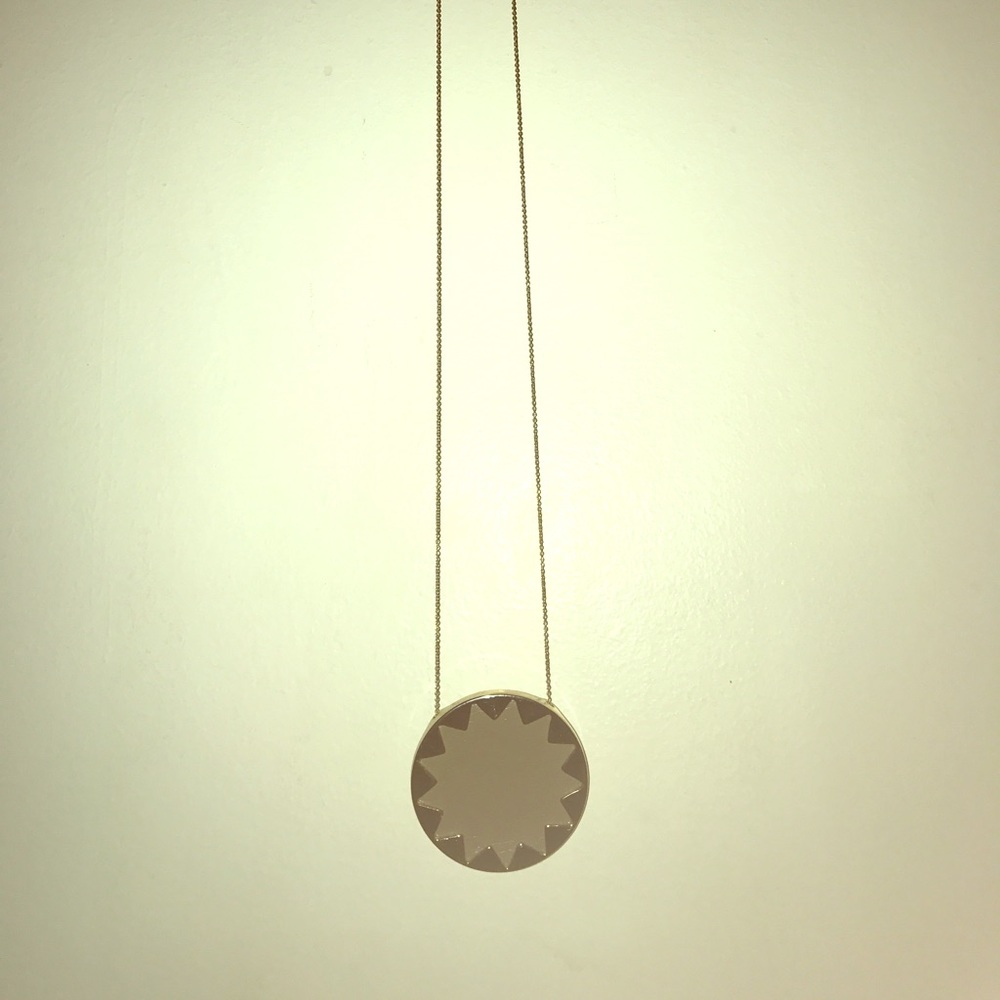 House of Harlow 1960 Sunburst Necklace