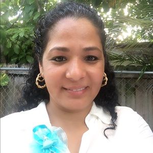 Meet your Posher, Maricela