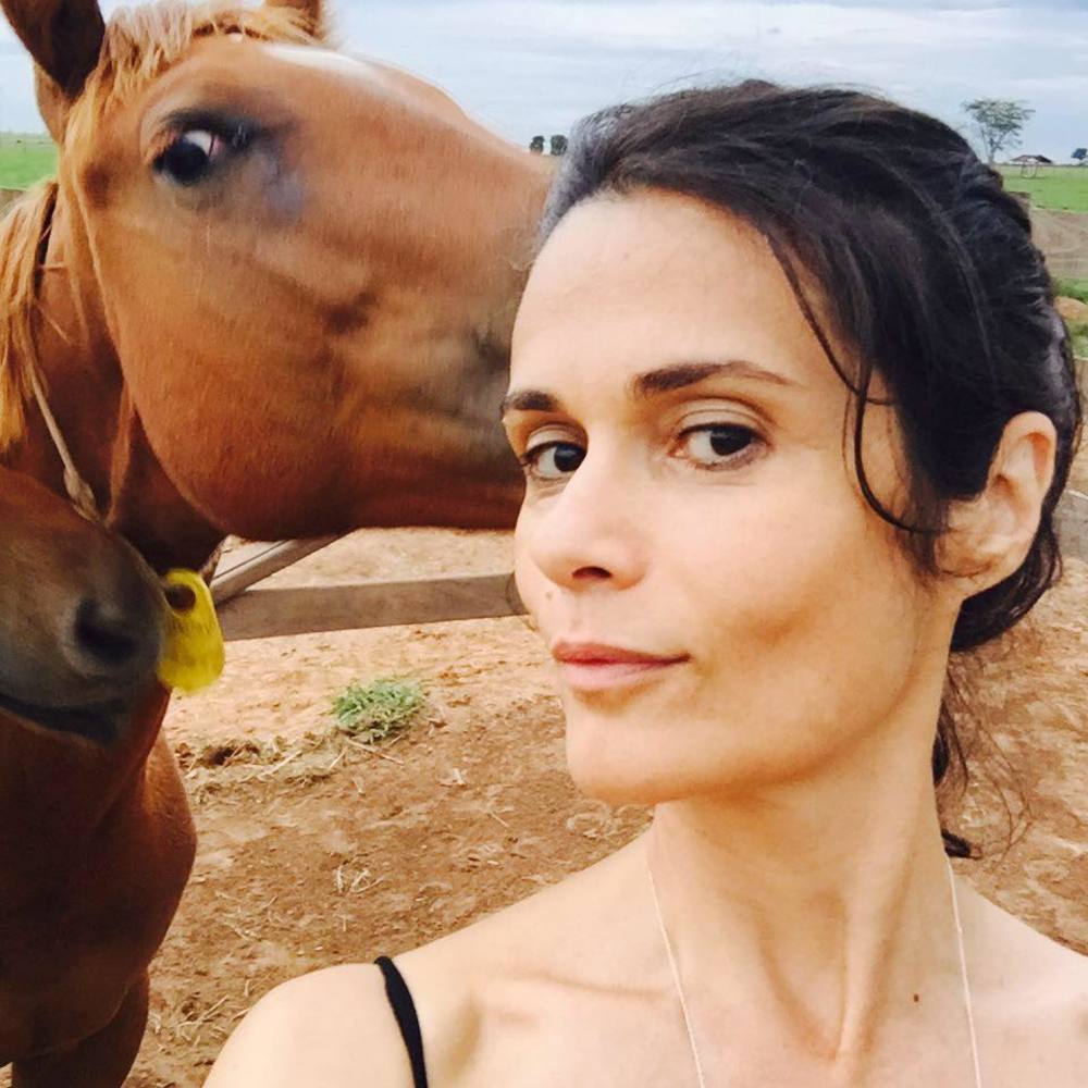 Meet your Posher, Isa