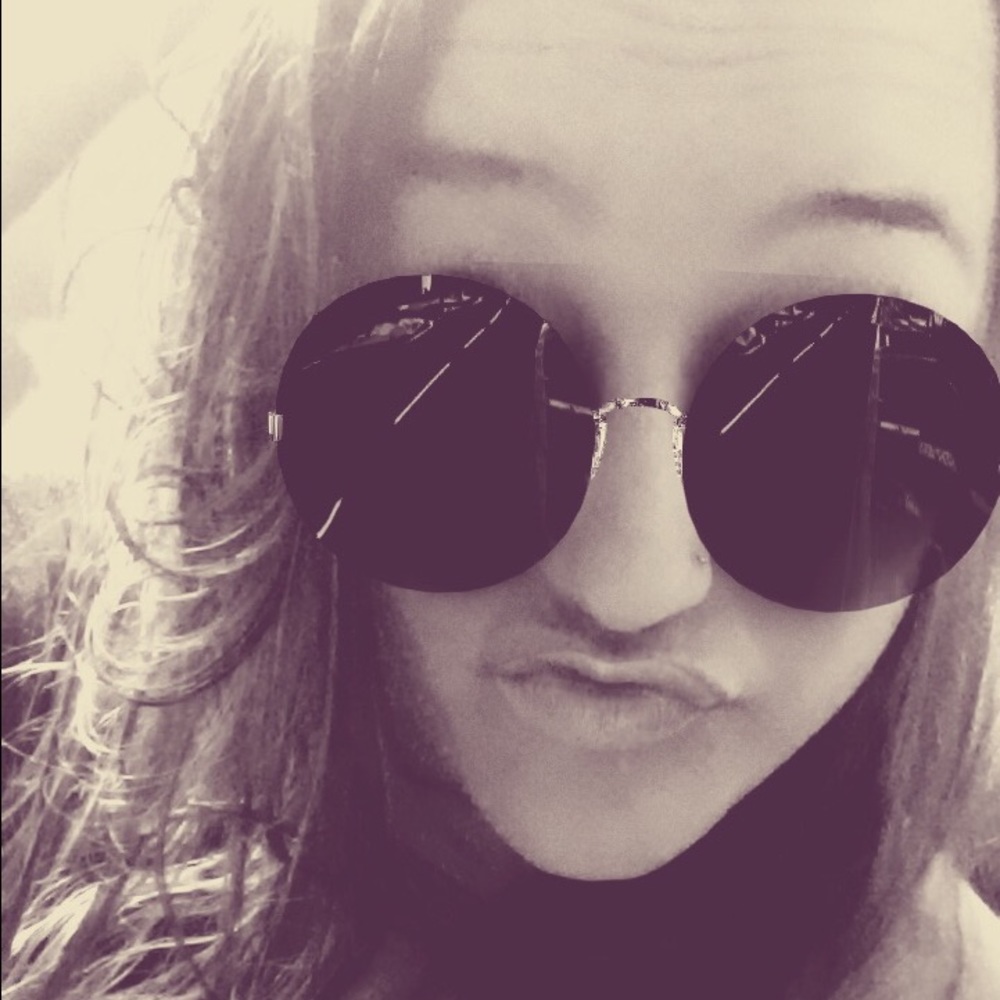 Meet your Posher, Sami