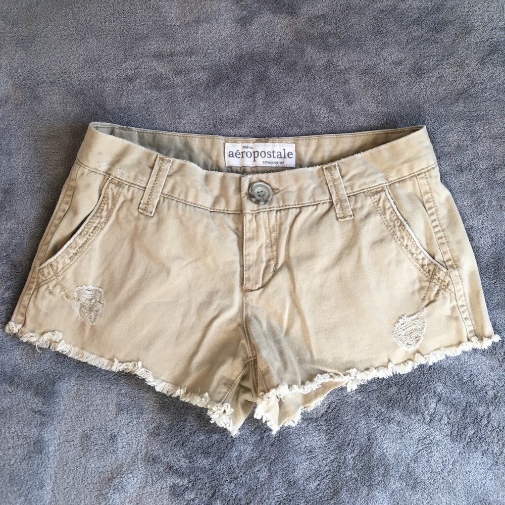 Aeropostale low rise distressed khaki short size 0