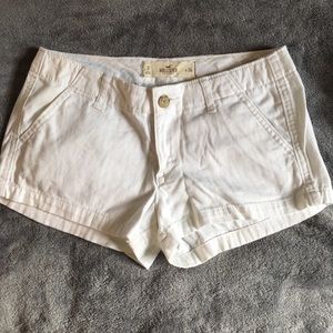 Hollister low rise super soft white shorts size 0