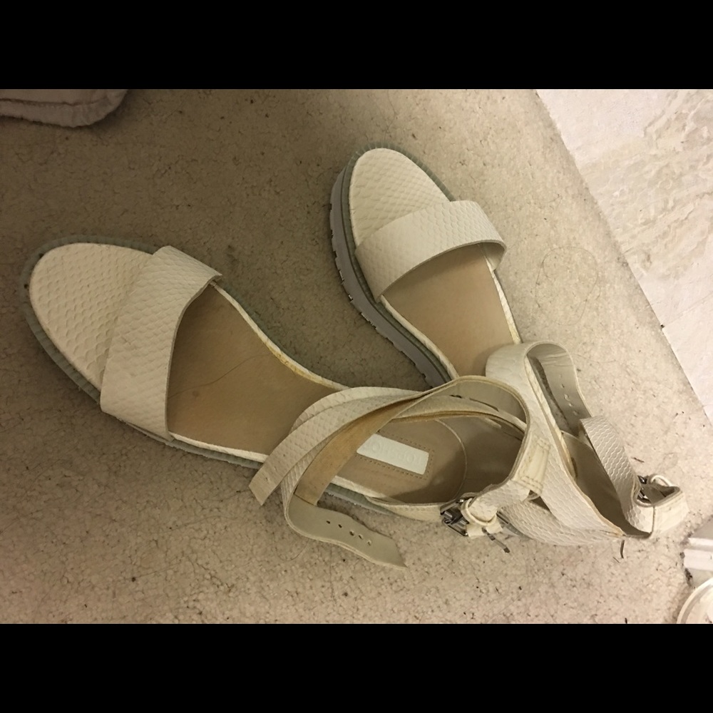 Top Shop Cream Sandal. Size 10. $15