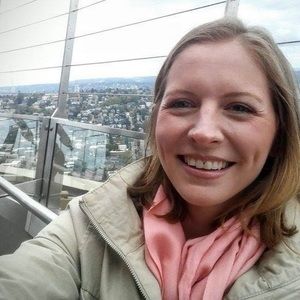Meet your Posher, Elizabeth