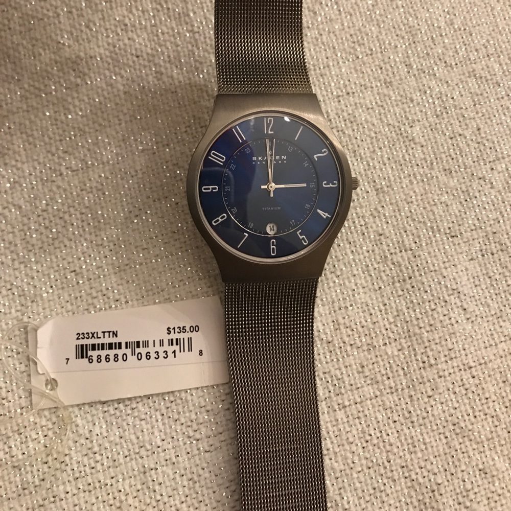 Skateboard watch