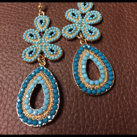 Crystal Beads Pearls Vintage Trendy Earrings - Picture 3 of 3