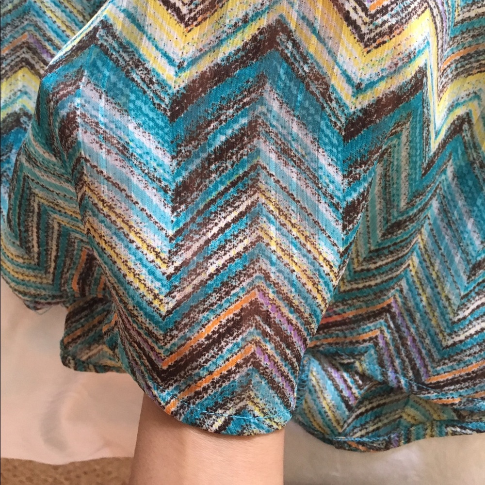 Chevron Sequined Top - Picture 3 of 4