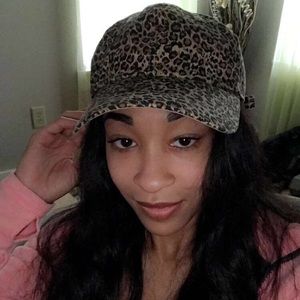 Meet your Posher, Allyson