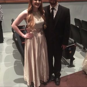 Cream formal dress size 6!