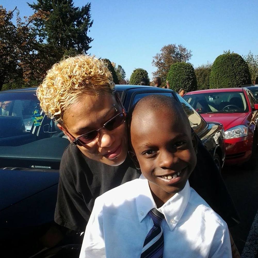 Meet your Posher, Resha