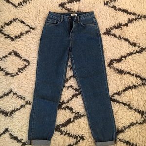 High waisted Forever 21 Boyfriend Jeans