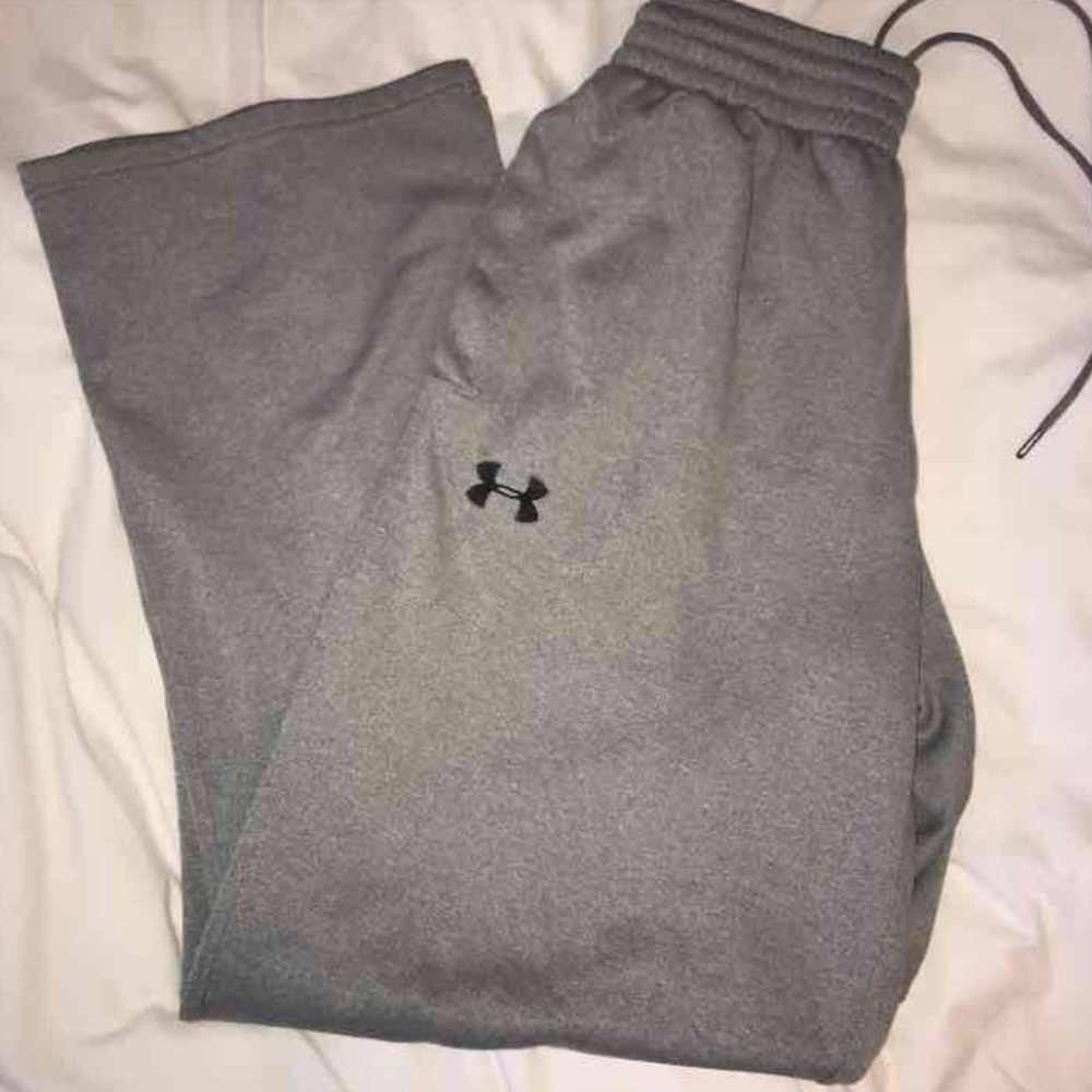 Under Armour sweatpants size M