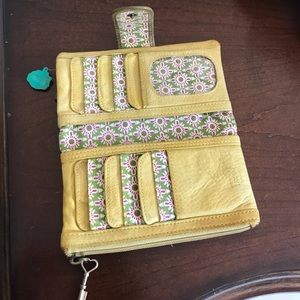 Vintage yellow Fossil wallet