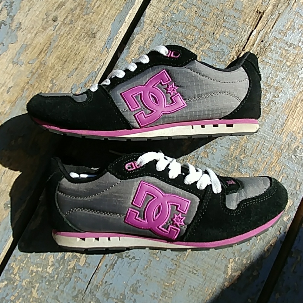 DC women's shoes