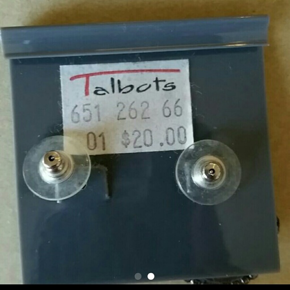 Talbots earrings - Picture 2 of 2