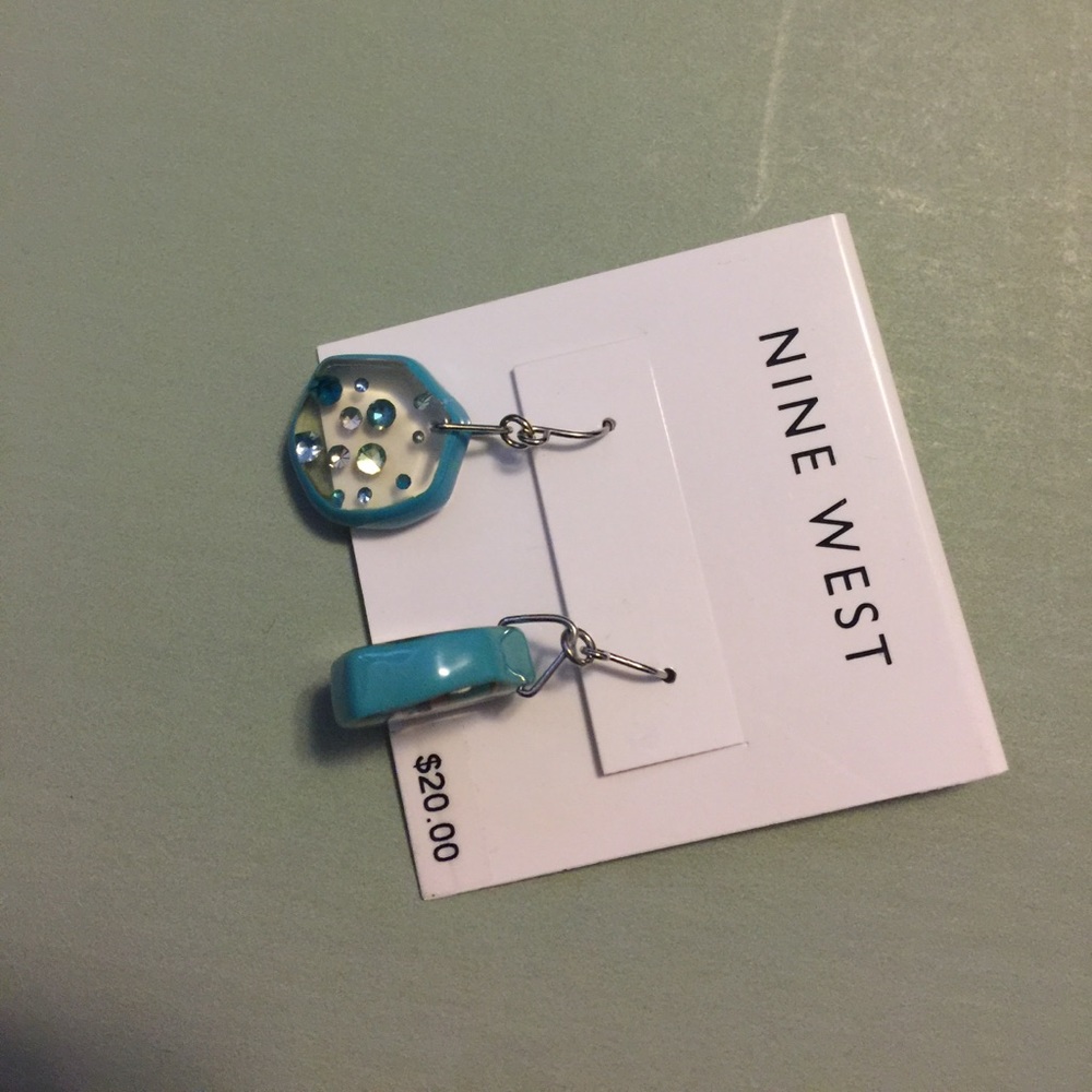 Nine west earings - Picture 2 of 5