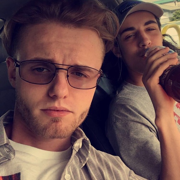 Meet your Posher, Loui - Picture 6 of 7