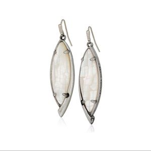 Worn Once, Kendra Scott Maxwell Drop Earrings